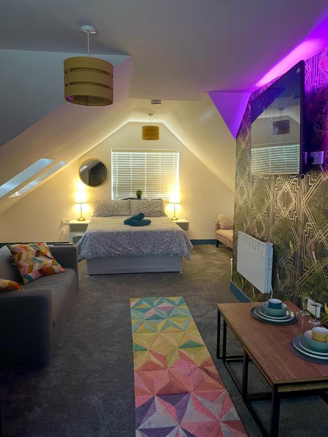 Vibrant & Modern Studio Apartment In Birmingham Luaran gambar