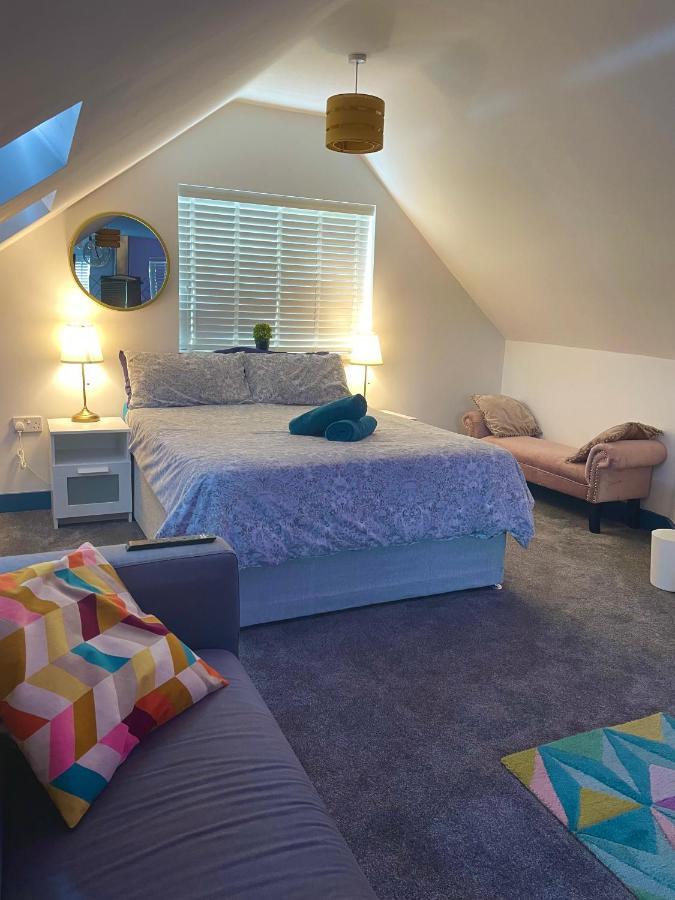 Vibrant & Modern Studio Apartment In Birmingham Luaran gambar